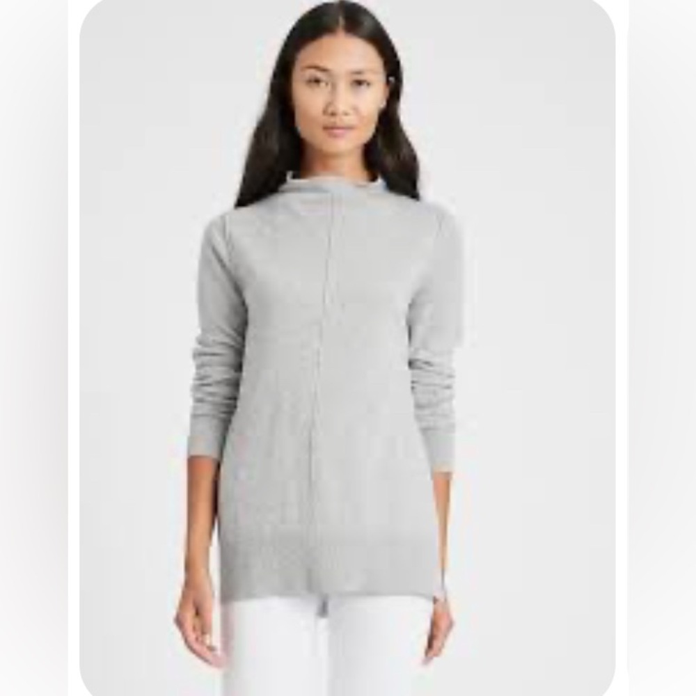 Banana Republic Light Gray Italian Wool- Cashmere Women's Turtleneck Sweater